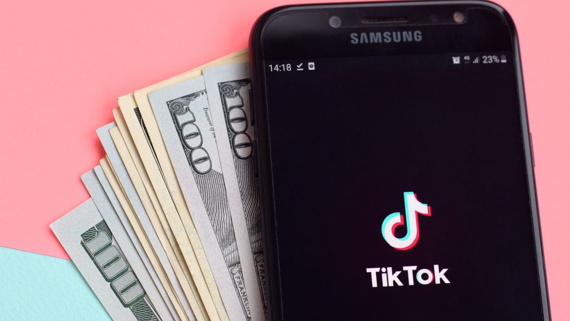 How to Make Money on TikTok in 2025: Requirements, Payouts & Tips